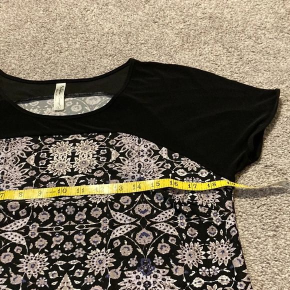 NWOT PerSeption Concept Patterned Top L - Picture 12 of 14